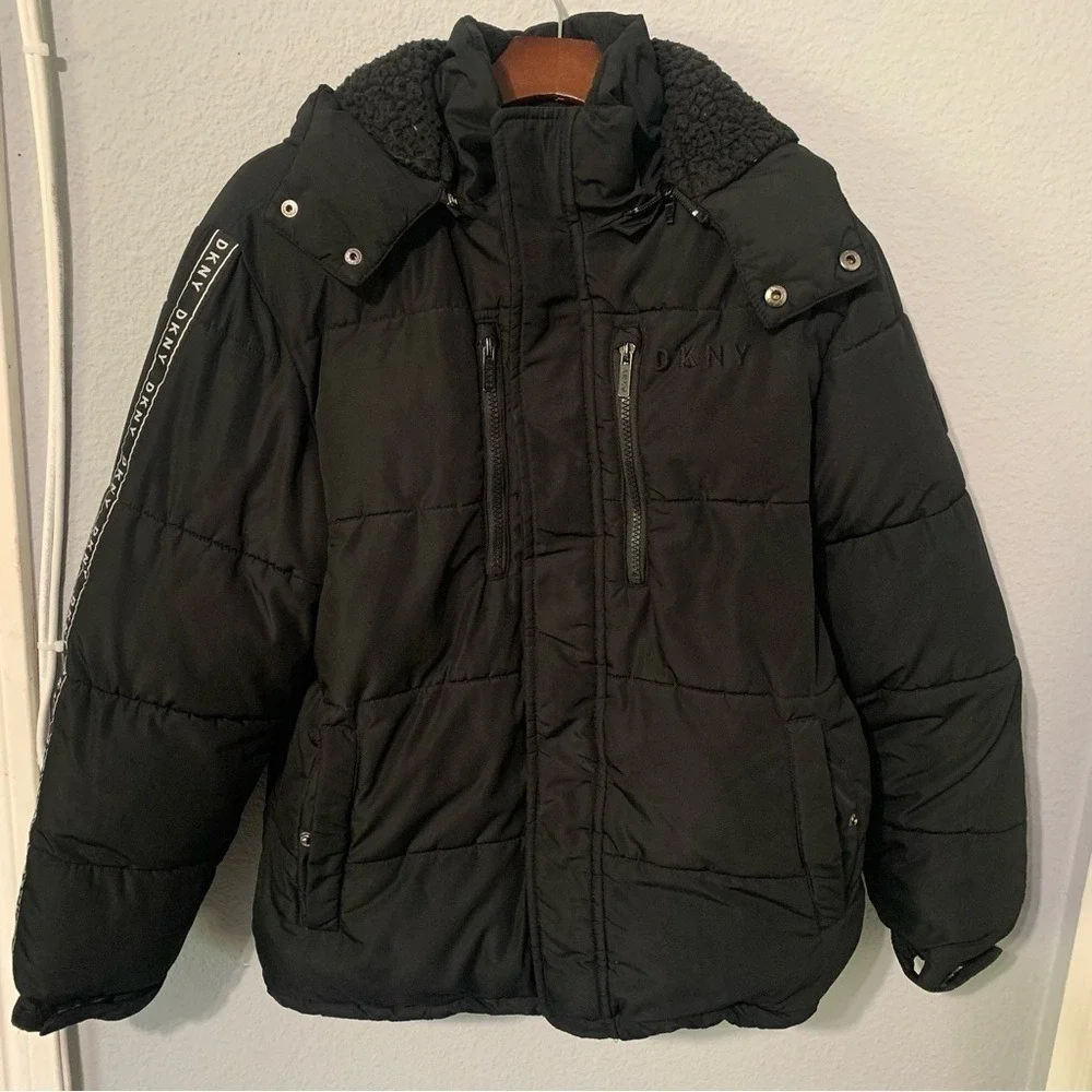 DKNY Boys Black Puffer Jacket L 14/16 Sherpa Lined Hood Logo Tape Winter Coat